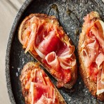 Spanish tomato bread with jamón Serrano